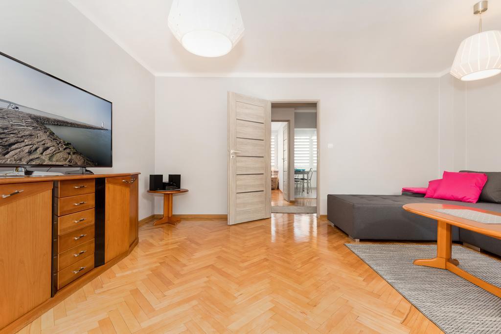 Spokojny Apartament Przy Parku Chopina By Noclegi Renters Świnoujście Exteriör bild