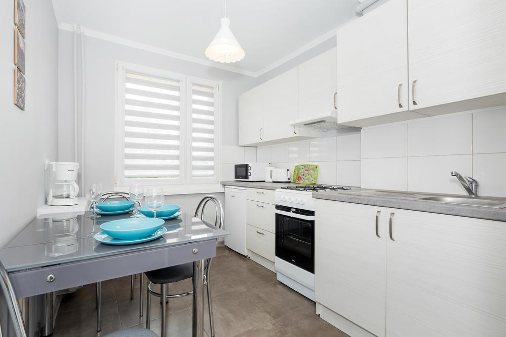 Spokojny Apartament Przy Parku Chopina By Noclegi Renters Świnoujście Exteriör bild