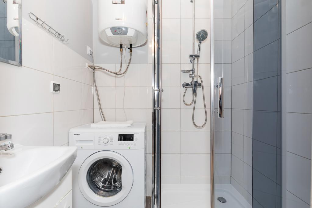 Spokojny Apartament Przy Parku Chopina By Noclegi Renters Świnoujście Exteriör bild